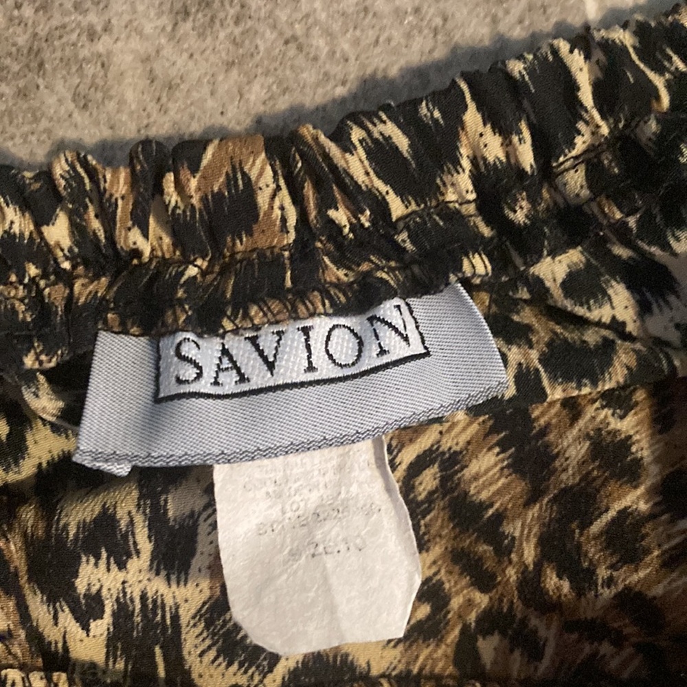 SAVION - Picture 9 of 13